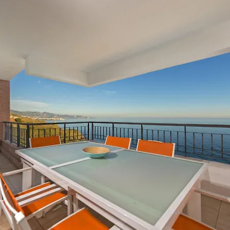 Apartment Amazing 3 Bedrooms Front Sea View- By Interhome Torrox